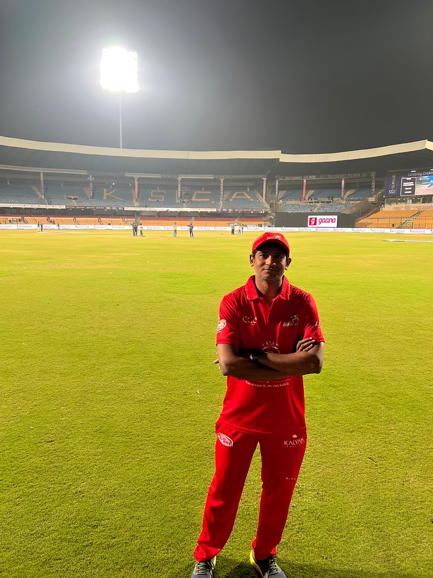 Lomada Raju in Telugu Warriors kit under the stadium lights